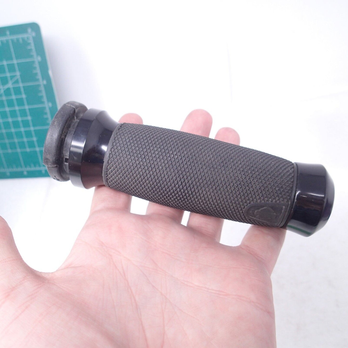 Get-A-Grip Hand Grip Clutch side only Rubber damaged (FROM 56100036)