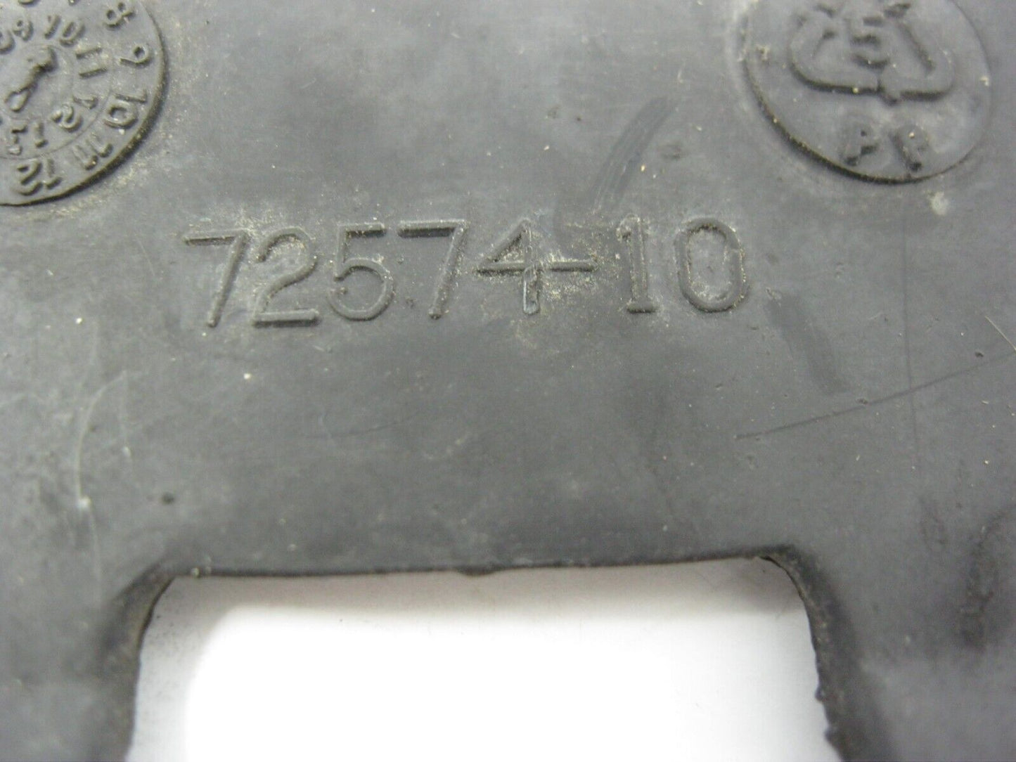 Harley OEM 10-17 Dyna Wide Glide 14-17 Fat Bob Rear Fender Wire Guide 72574-10