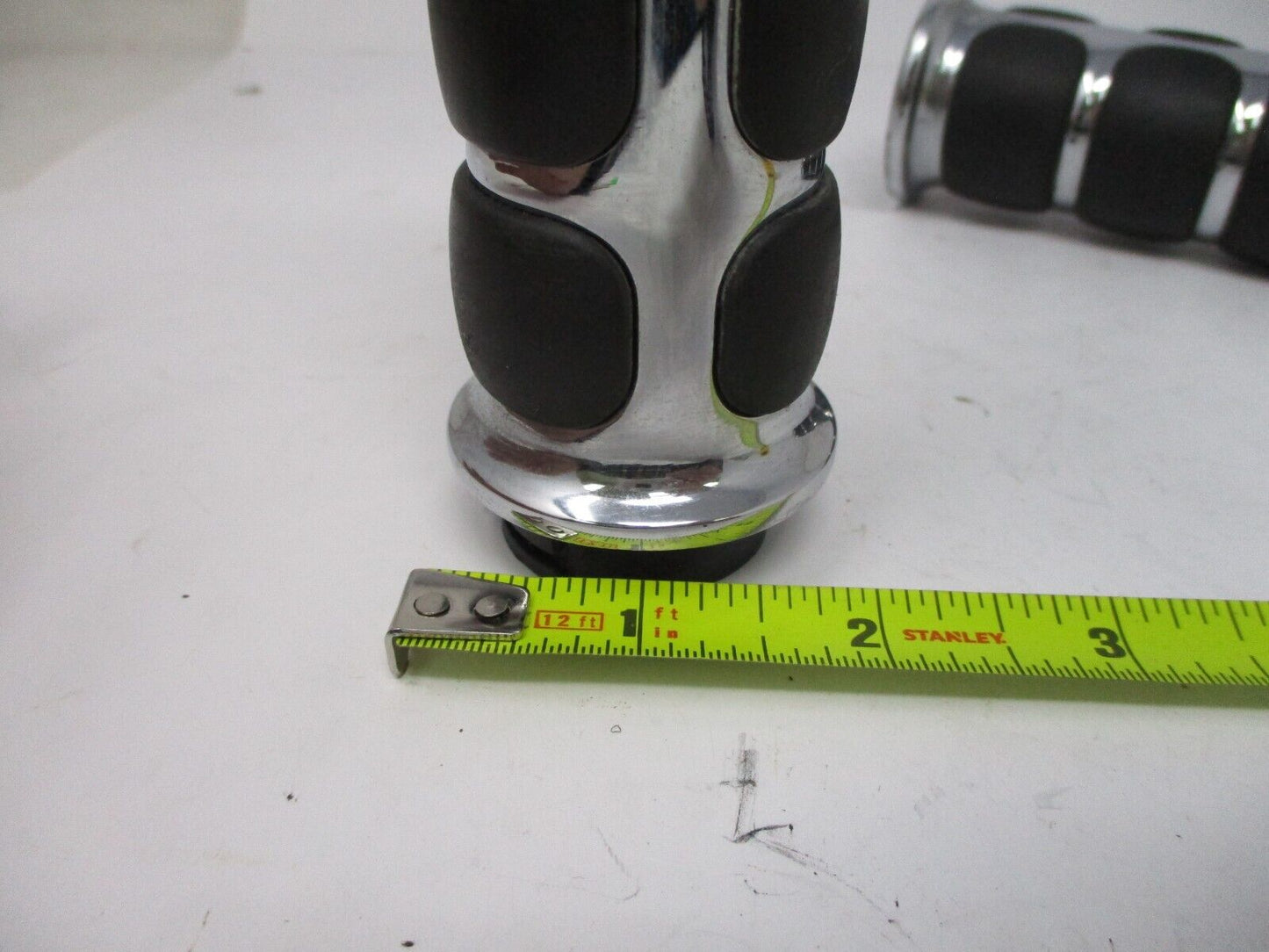 Kuryakyn ISO-Grips Molded Rubber for '08-Up Harley Davidson Models FLHTCUI