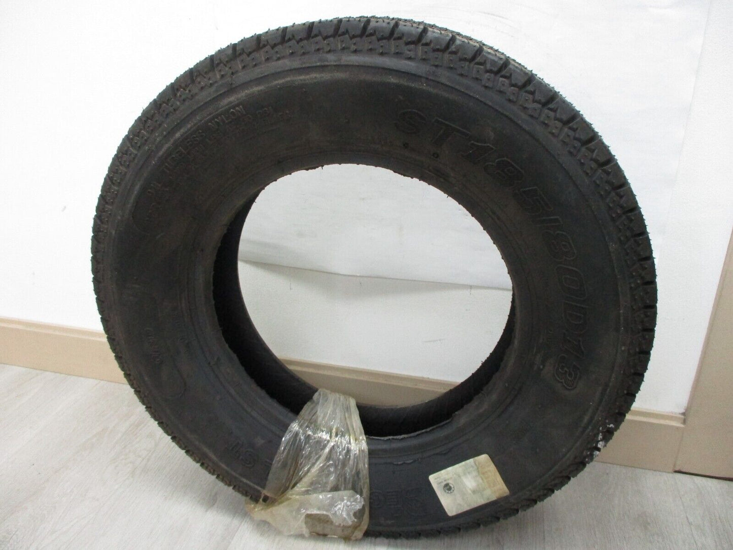 NOS Sea-Doo Pneu Tire ST185/80D13 DOT 2319 271001812 OEM