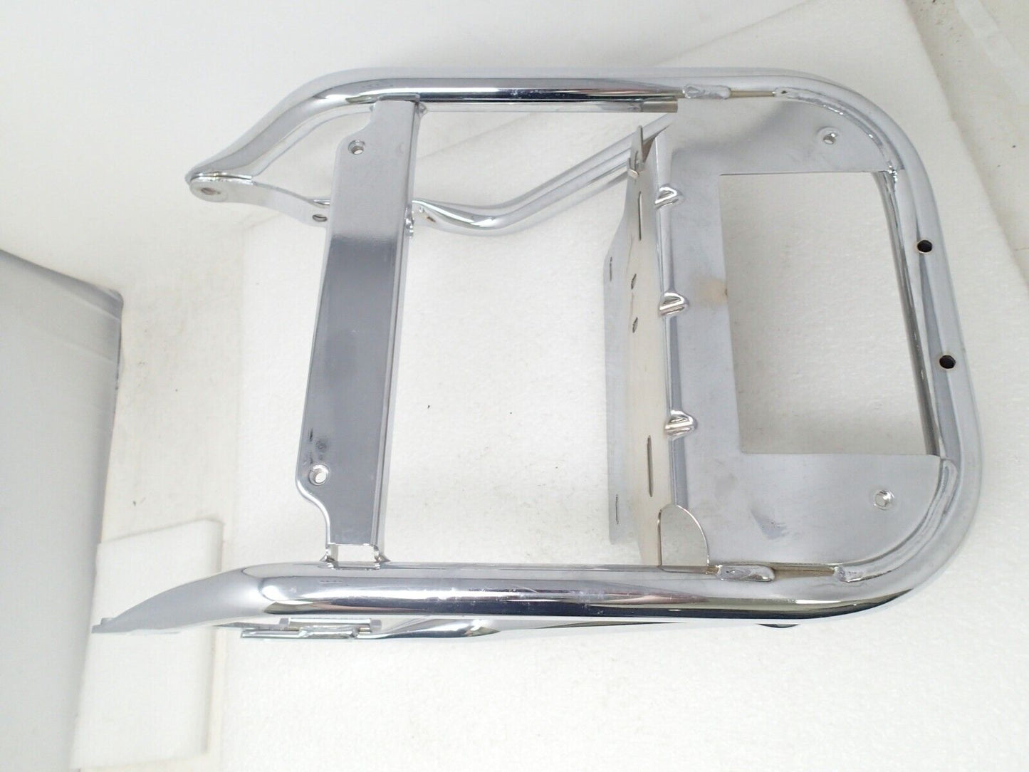 2010 Harley Davidson Electra Glide FLHTCU Rear Luggage Rack Carrier 53411-09