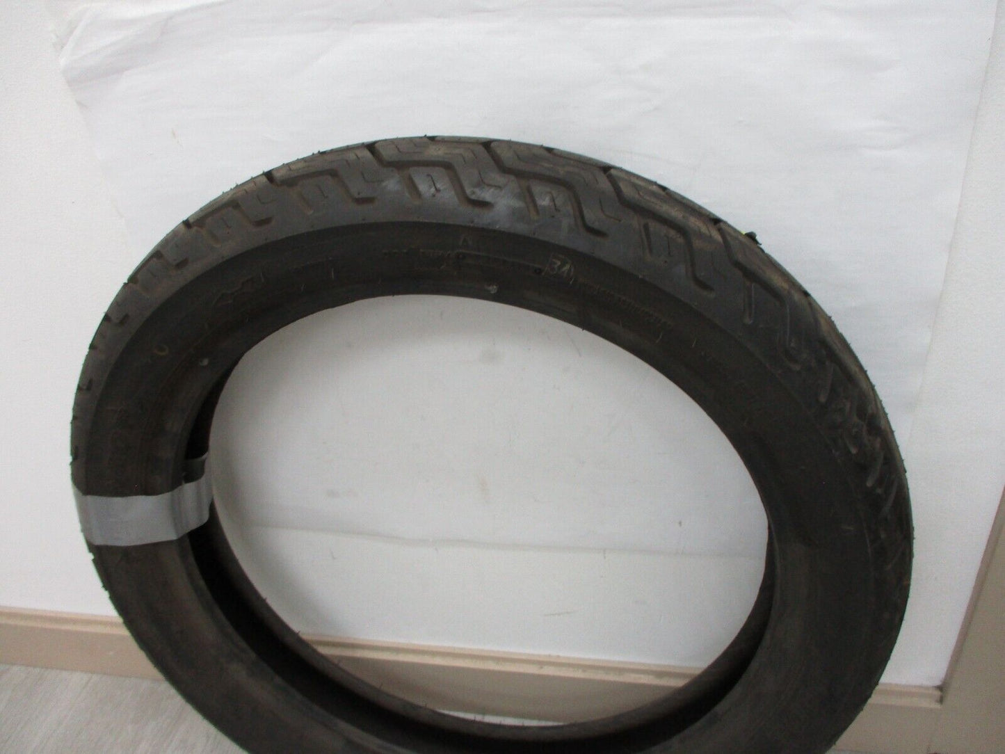 USED (Cruiser/Touring) Rear Tire DUNLOP D404 110/90-18 0306-0008 (2008 Y)