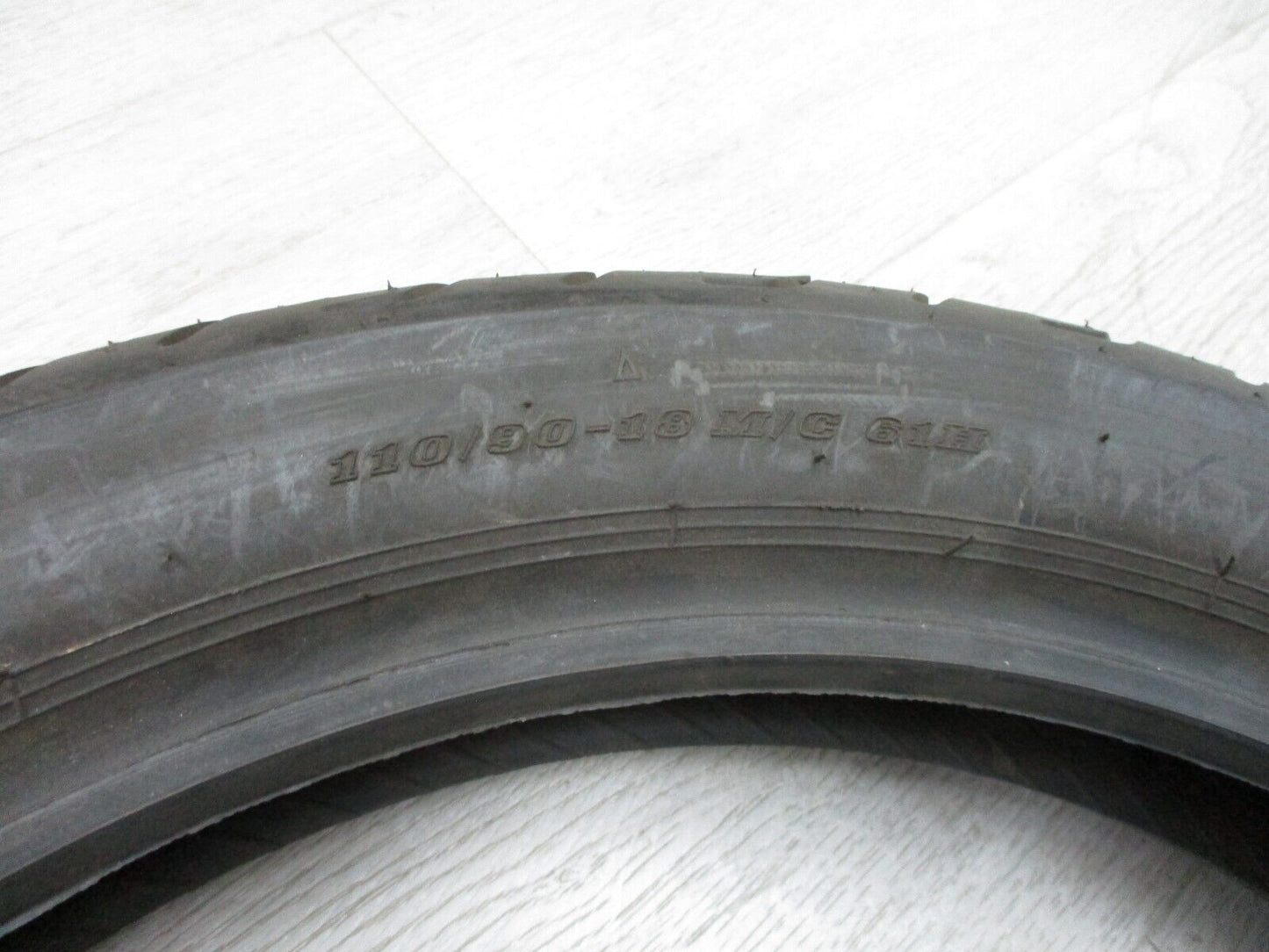 USED (Cruiser/Touring) Rear Tire DUNLOP D404 110/90-18 0306-0008 (2008 Year)