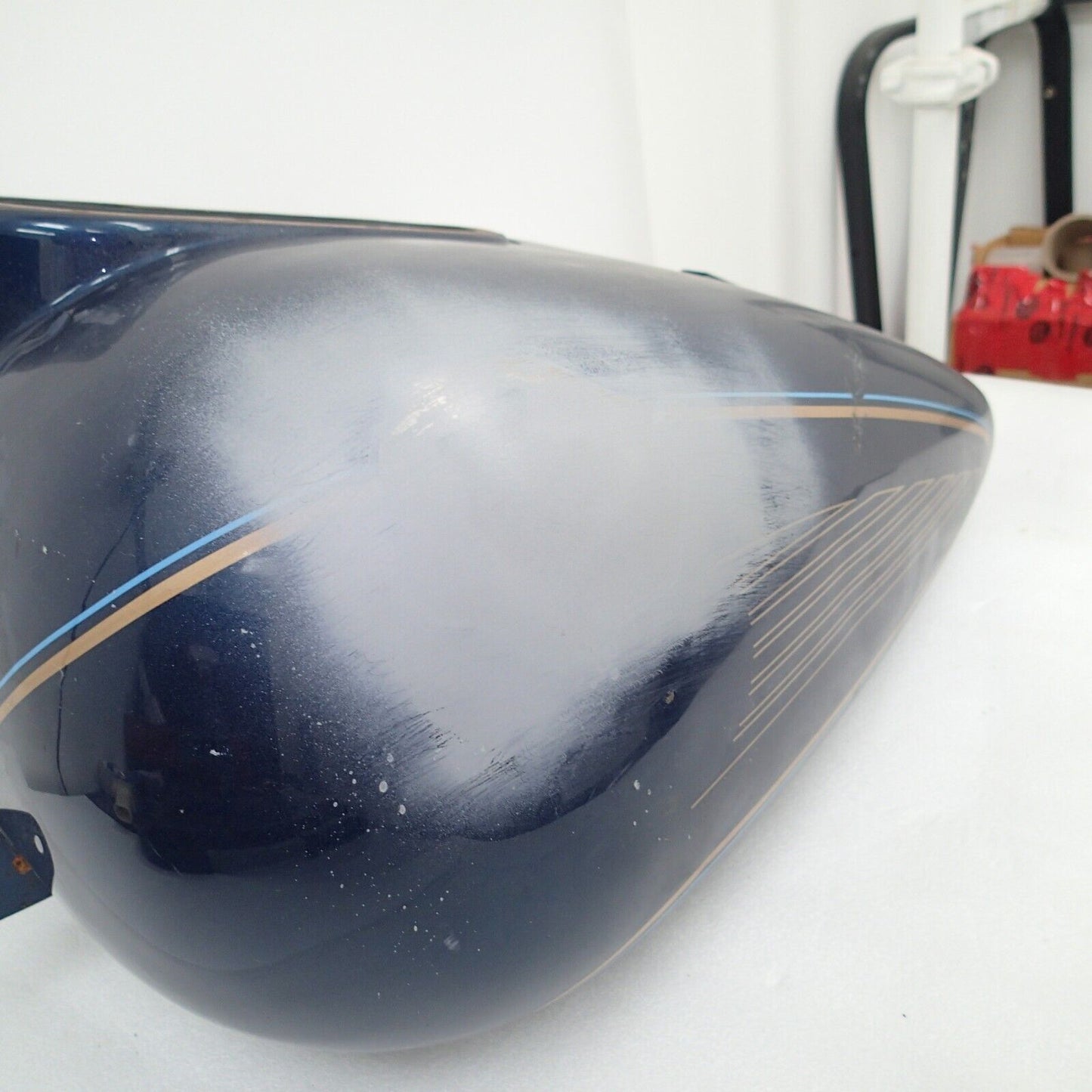 HARLEY '98 FLHTCI ELECTRA GLIDE INJECTION FUEL TANK SINISTER BLUE PEARL DAMAGED