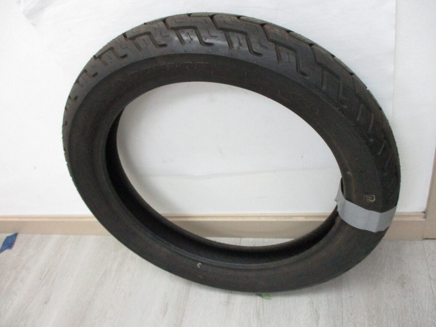 USED (Cruiser/Touring) Rear Tire DUNLOP D404 110/90-18 0306-0008 (2008 Year)