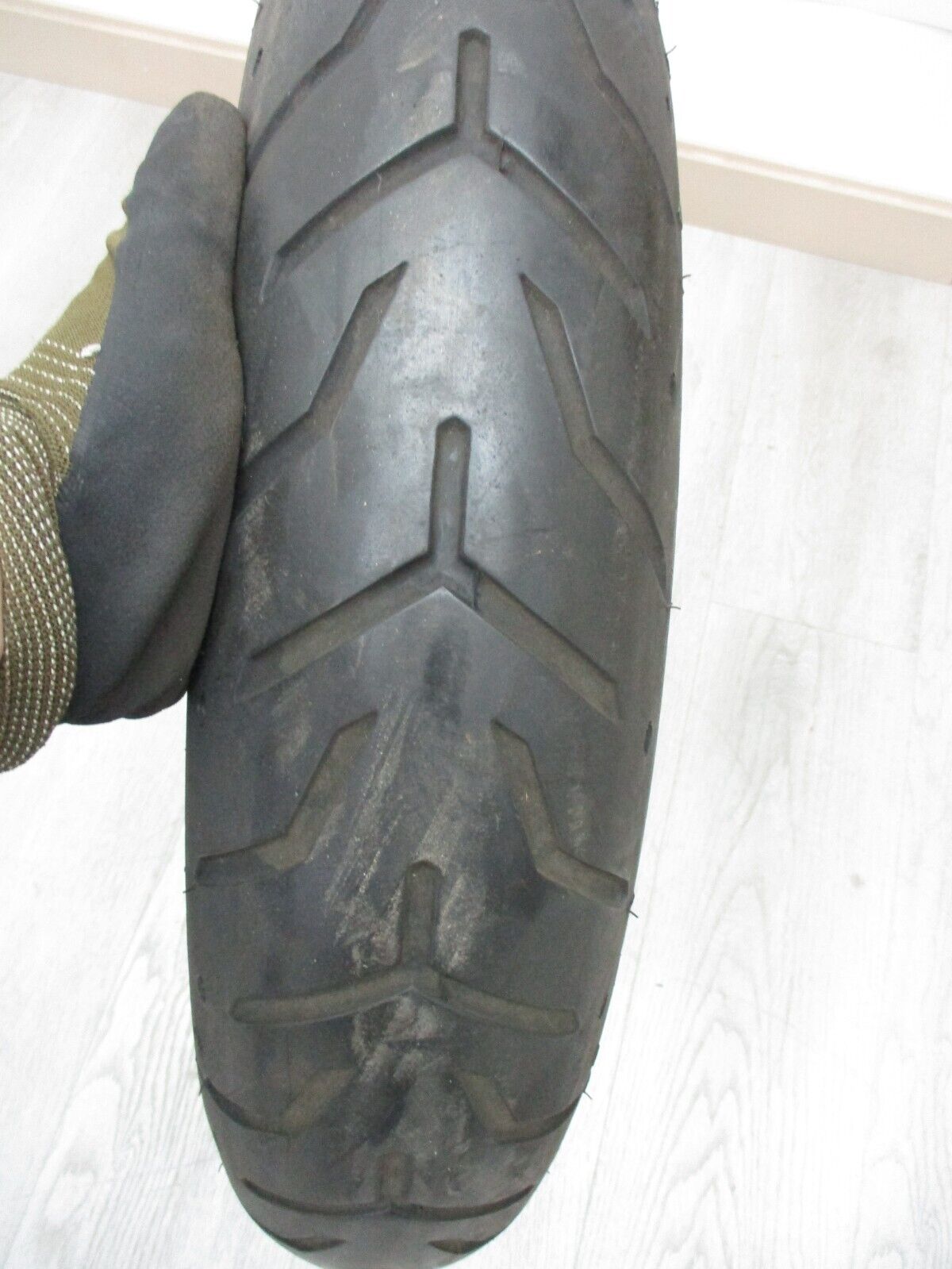 DUNLOP USED 130/80B17 MOTORCYCLE TIRE FRONT D408F (2009 Y) 0305-0305 USED