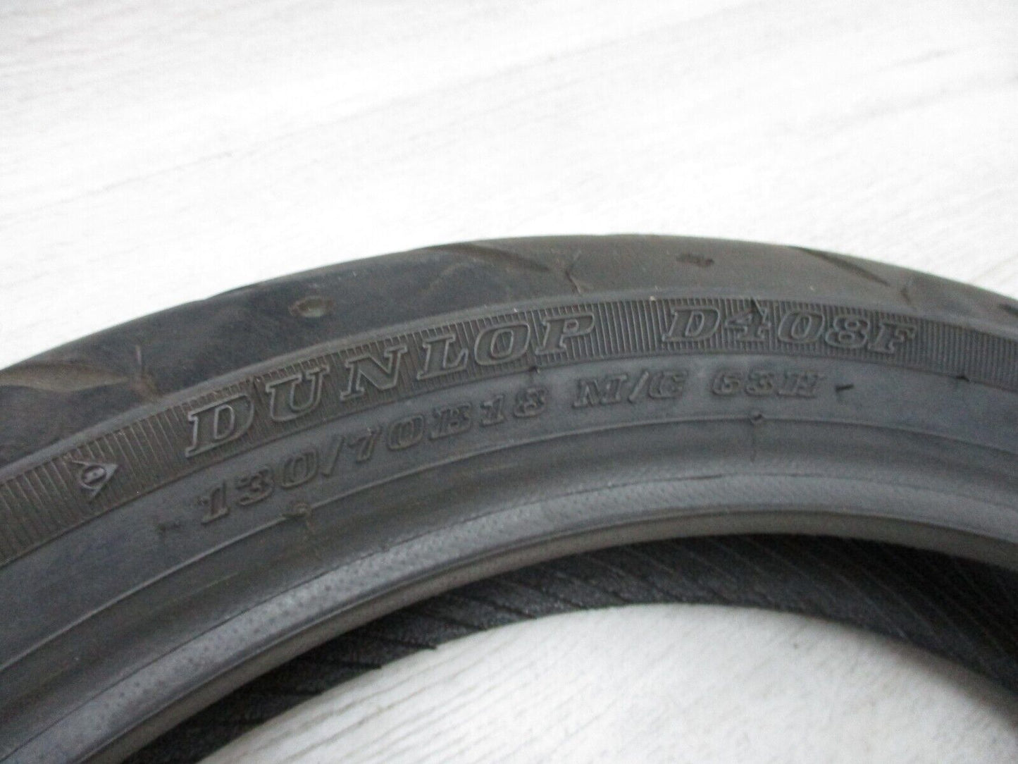 USED FRONT TIRE DUNLOP 408F130/70 B18 0305-0397 /  (2011) USED