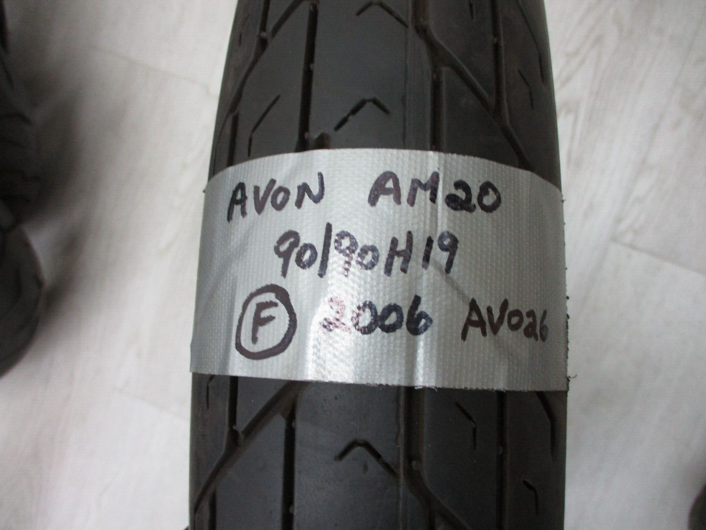 USED Avon AM20 Race Tire 90/90H-19 Front  (2006 Y) USED