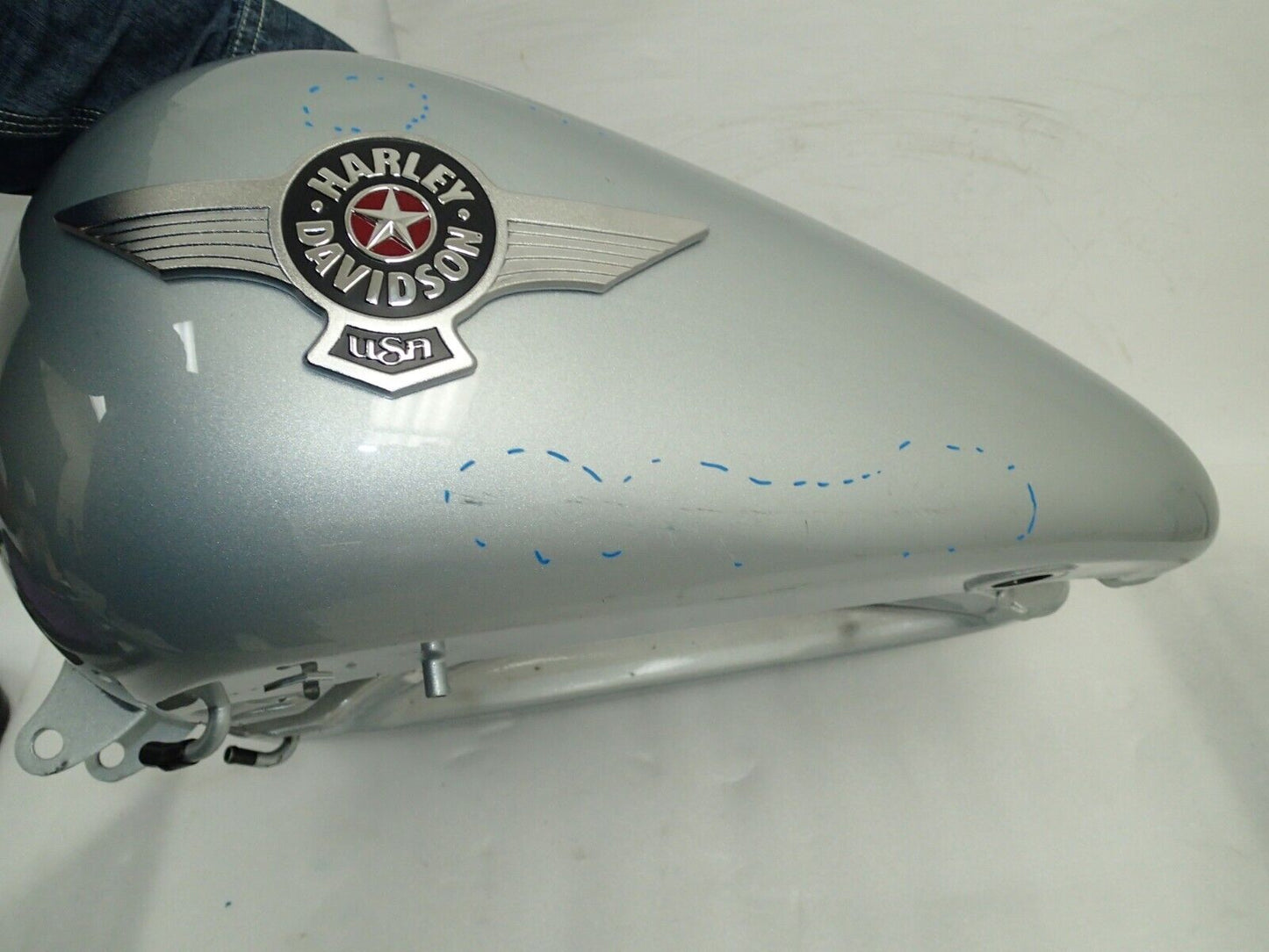 Harley Davidson FAT BOY 11-14 FLSTFB Brilliant Silver Fuel Tank 62248-11BHT OEM