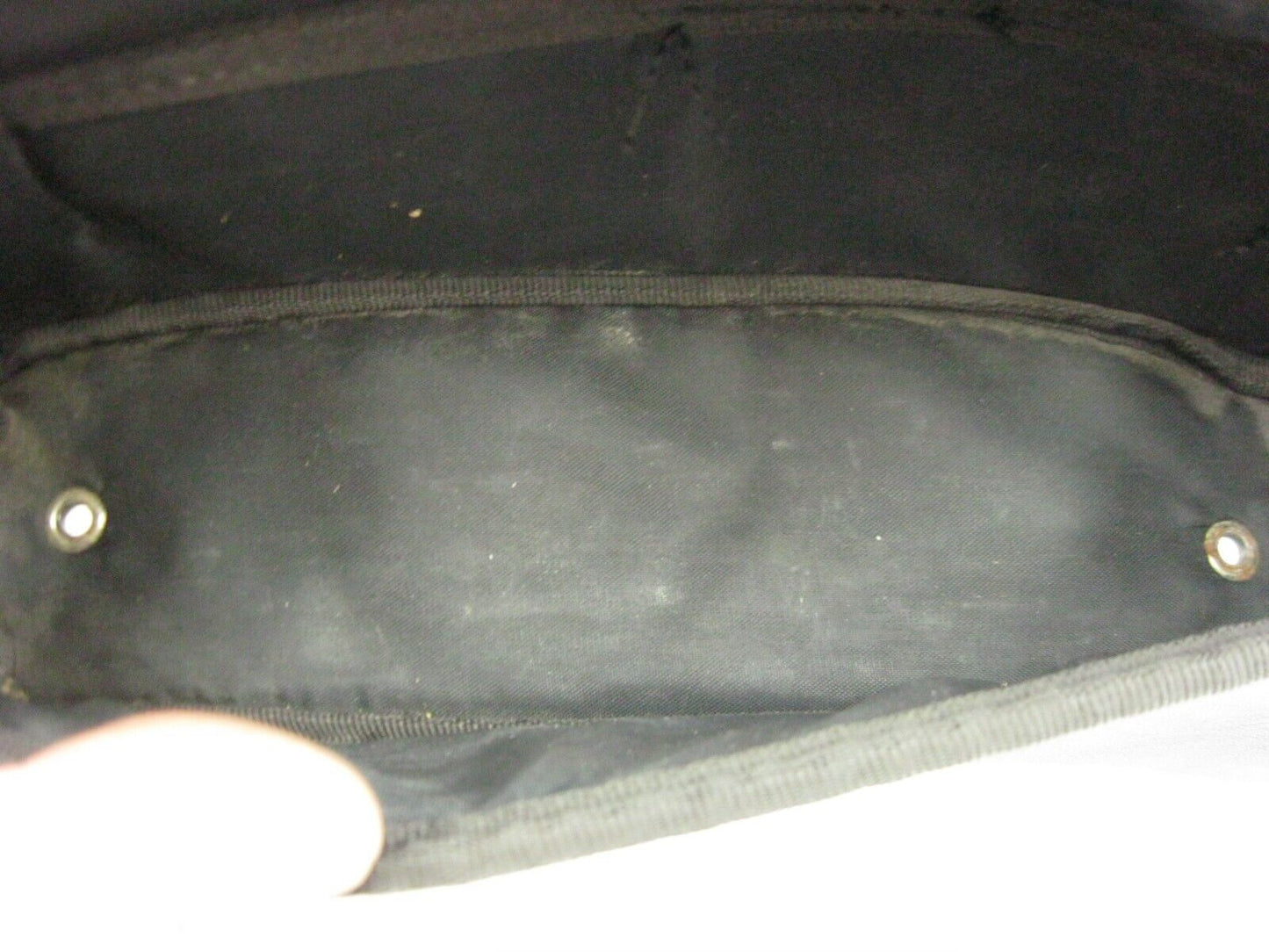 Kuryakyn 3 Pouch Windshield Gag for Harley-Davidson 3 Hole Batwing Fairings