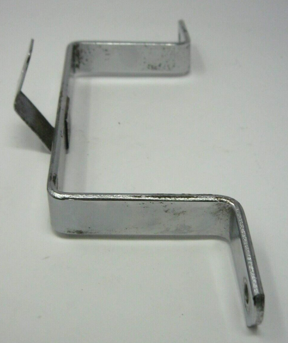 Harley-Davidson OEM 98-03 Rear Fender Saddlebag Support Mount 91140-98