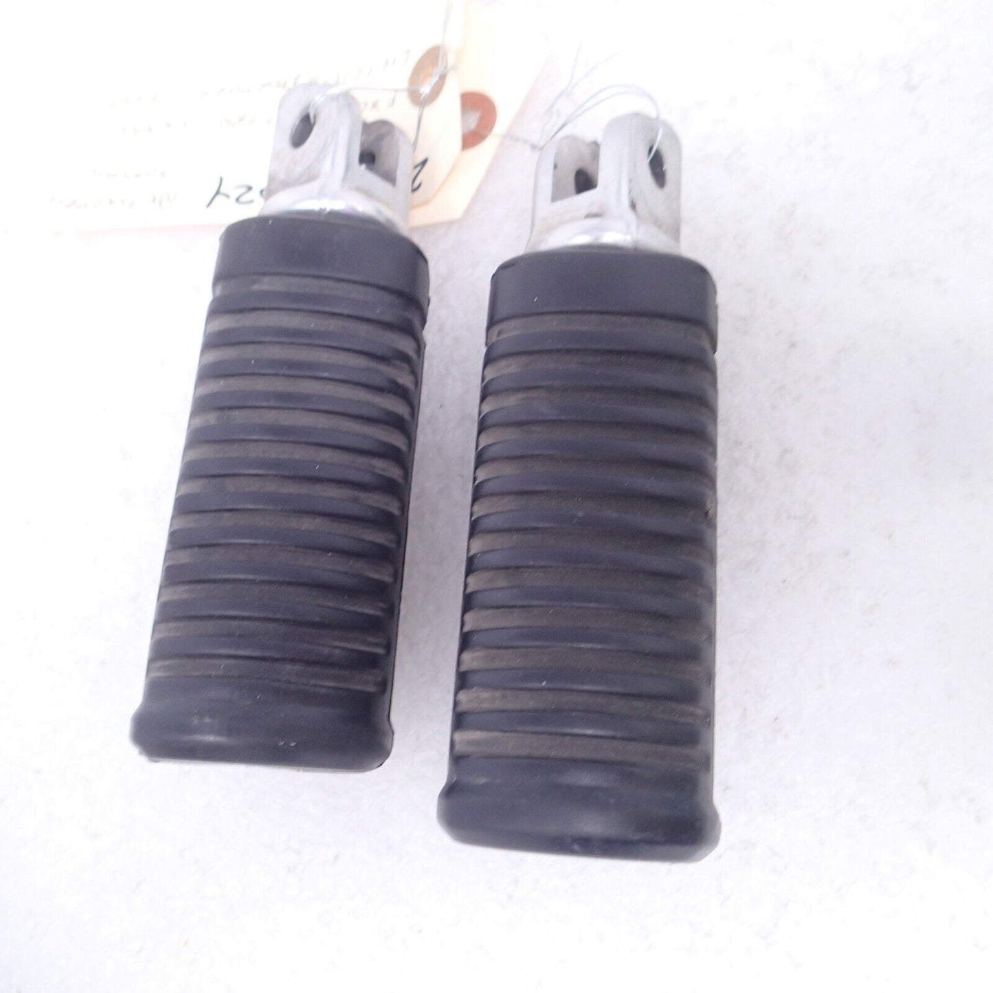 Harley-Davidson OEM 18-22 Rider Foot Pegs  (Pair) 50501106 & 50501107