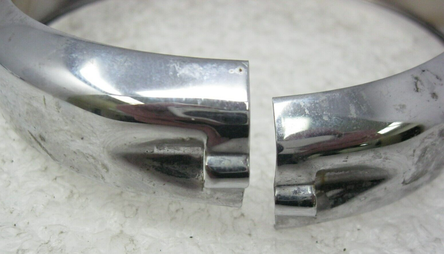 Harley-Davidson OEM 01-23 4.5" Chrome Passing Lamp BEVELED Bezel 68725-62A