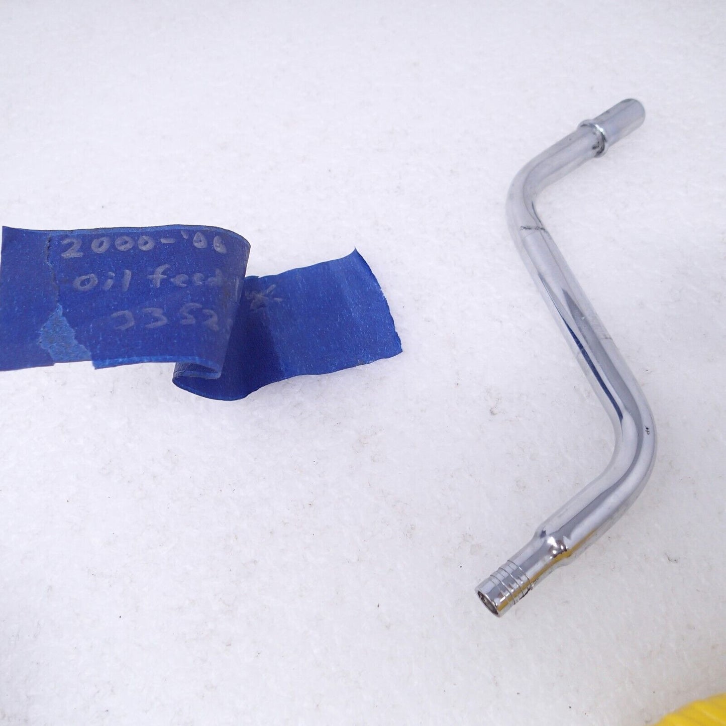 2000-2006 Softail HARLEY DAVIDSON SOFTAIL OIL TANK LINE OIL LINE FEED 33525-00