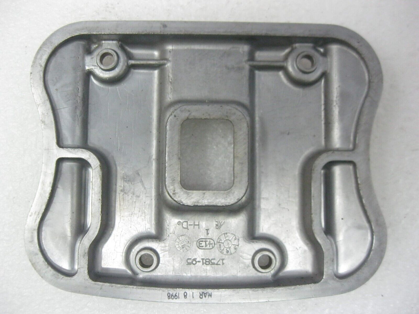 Harley-Davidson OEM 95-03 XL Polished Rocker Cover (Cast # 17581-95)  17501-86B
