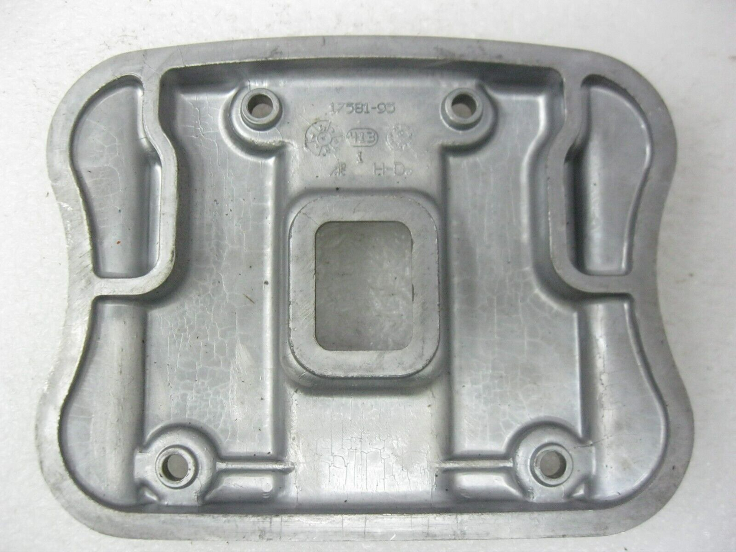 Harley-Davidson OEM 95-03 XL Polished Rocker Cover (Cast # 17581-95)  17501-86B