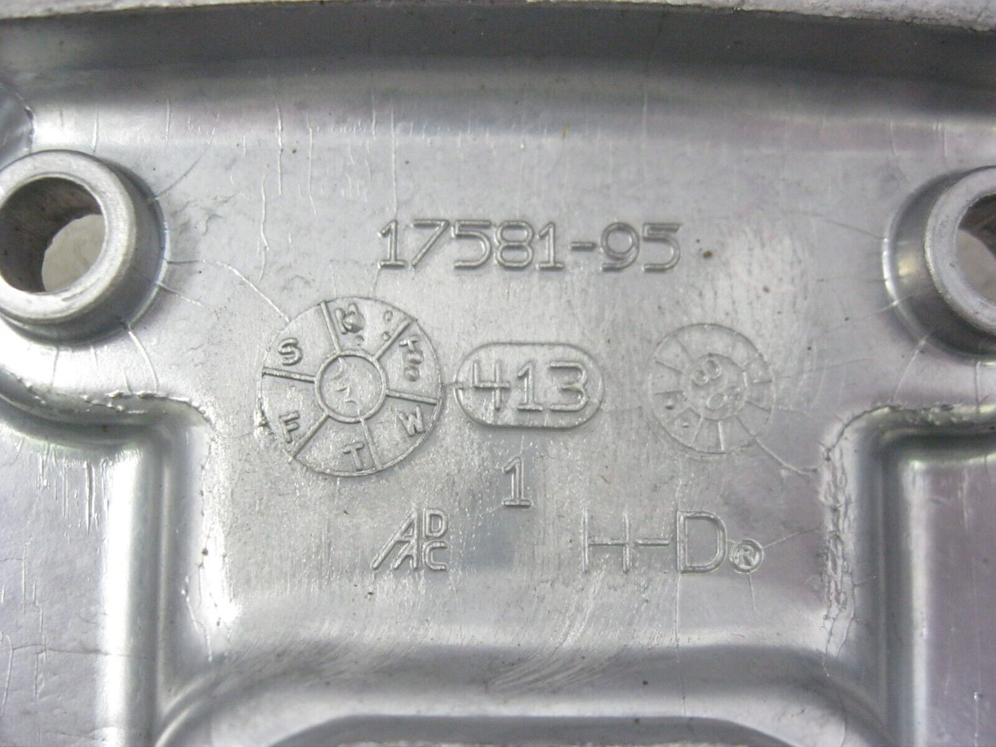 Harley-Davidson OEM 95-03 XL Polished Rocker Cover (Cast # 17581-95)  17501-86B