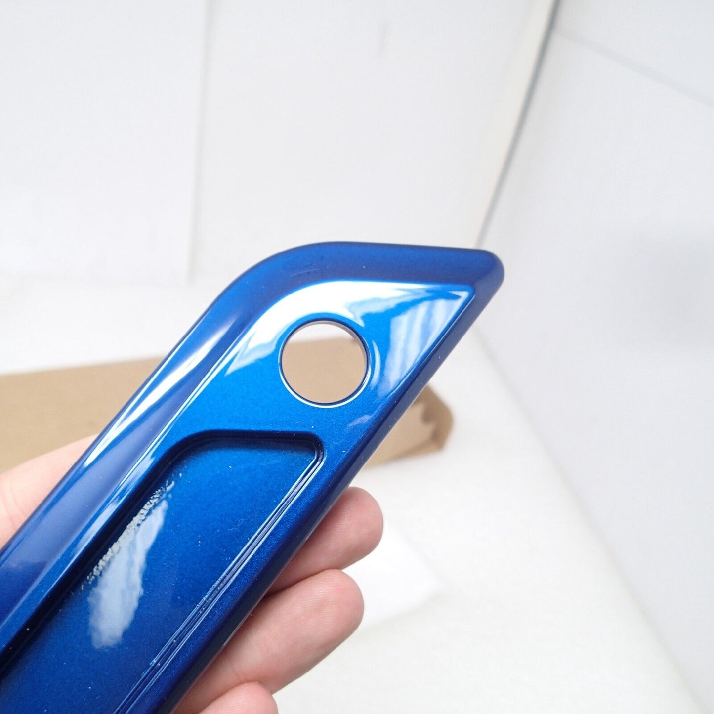 #12 LATCH,S-BAG,FACEPLATE,LH,SOLID  (LEFT) (reef blue) 90200983EVA 90200448