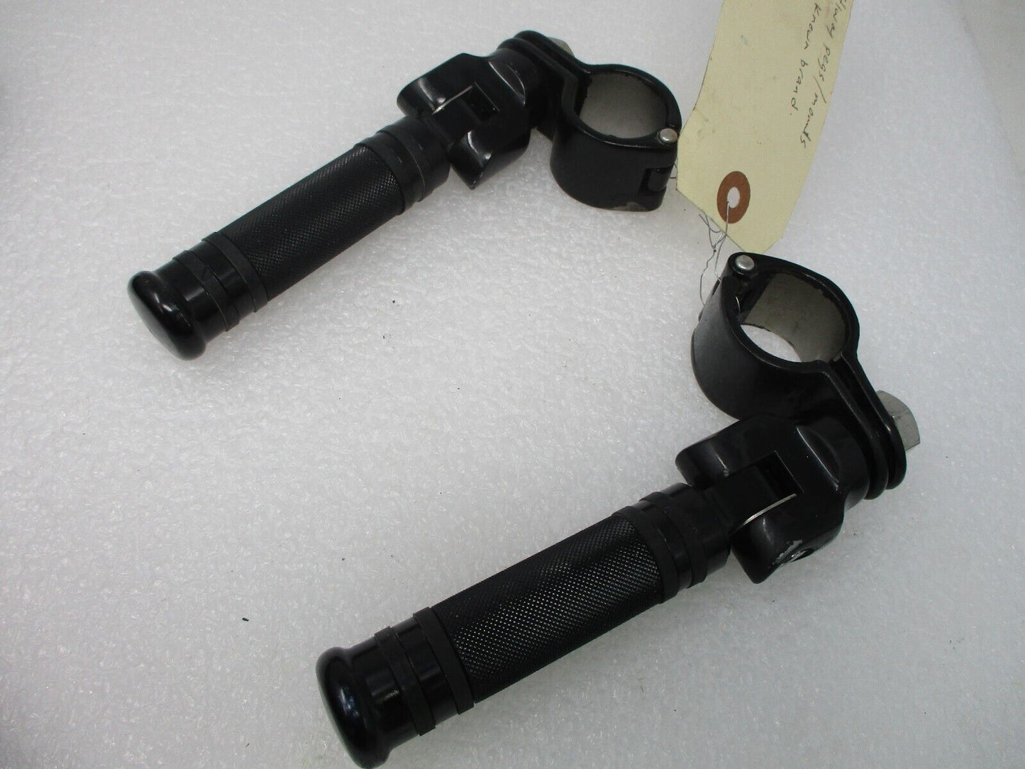 Motorcycle Malle mount Foot Pegs Footrests Footpeg CLAMP Electra Glide FXSB