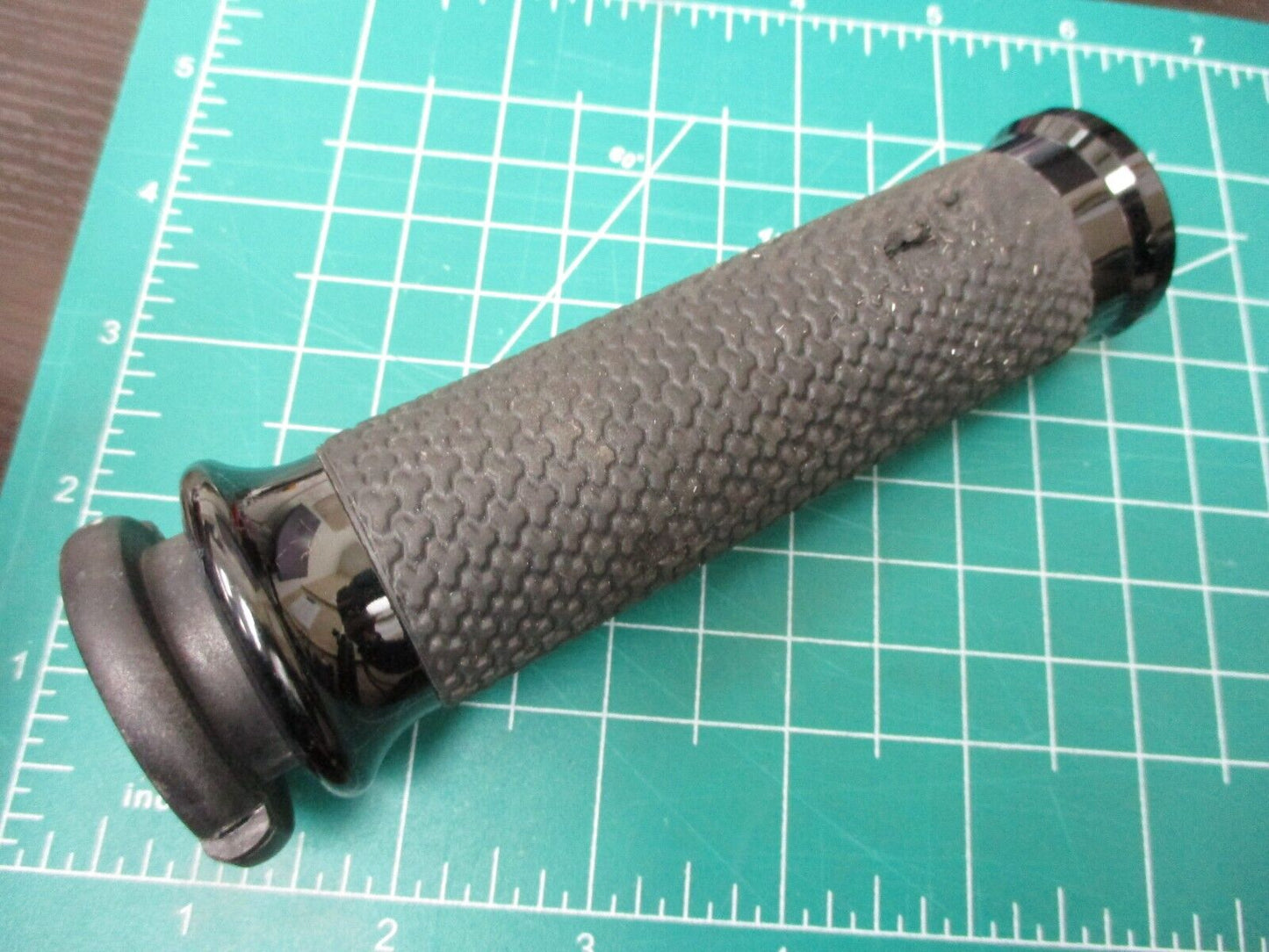 Avon Memory Foam Throttle by Wire Black Grips Medium 1.5" O.D. (MF-63A-ANO-FLY)