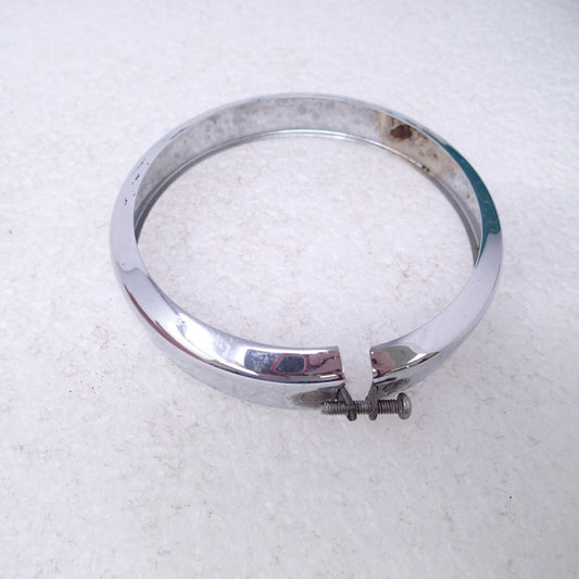 Genuine OEM Harley Davidson Ring Bezel Passing Lamp 68725-62 used NICE!!