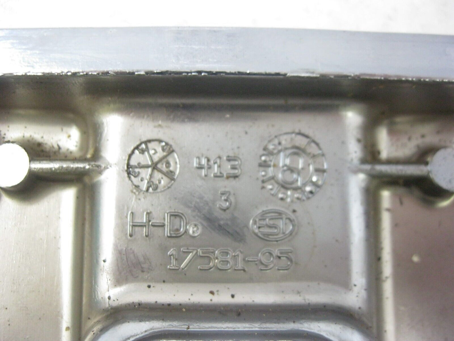 Harley-Davidson OEM 95-03 XL Chrome Rocker Cover (Cast # 17581-95)  17501-86B