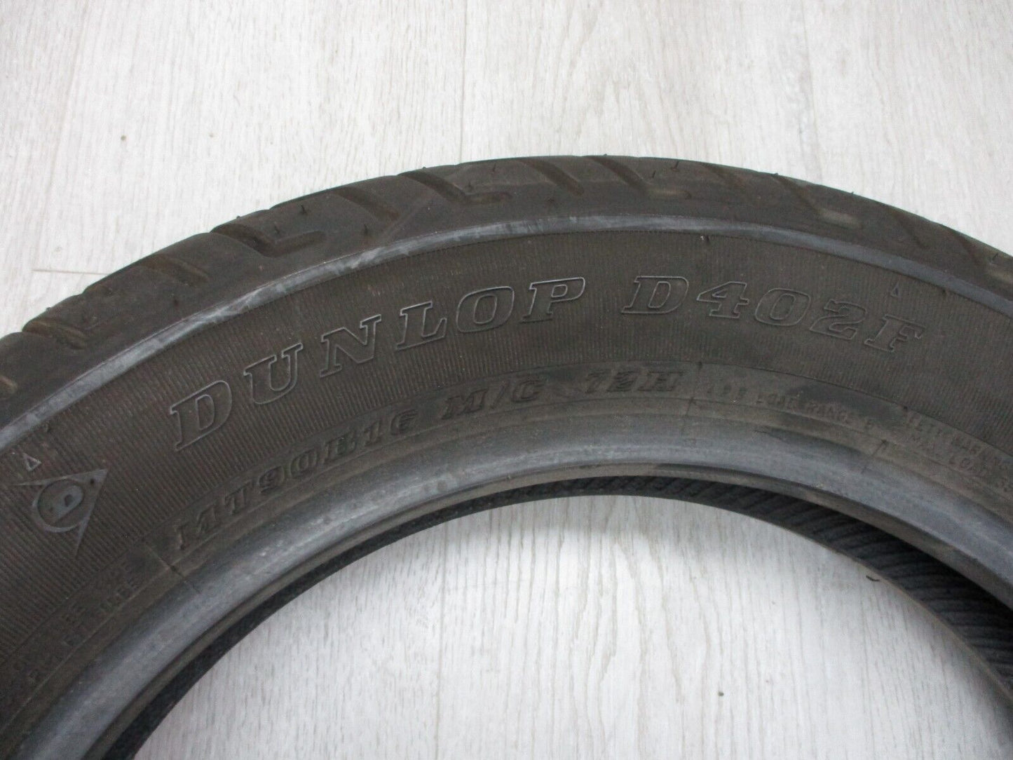 USED Motorcycle Tire Dunlop D402F MT90B16 72H 43022-91A (2015) USED