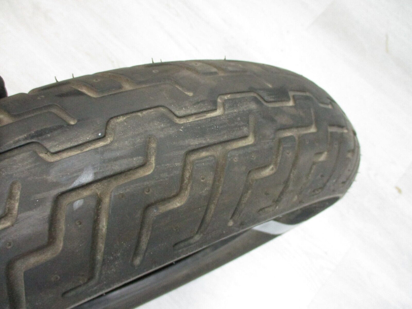 USED Motorcycle Tire Dunlop D402F MT90B16 72H 43022-91A (2015) USED