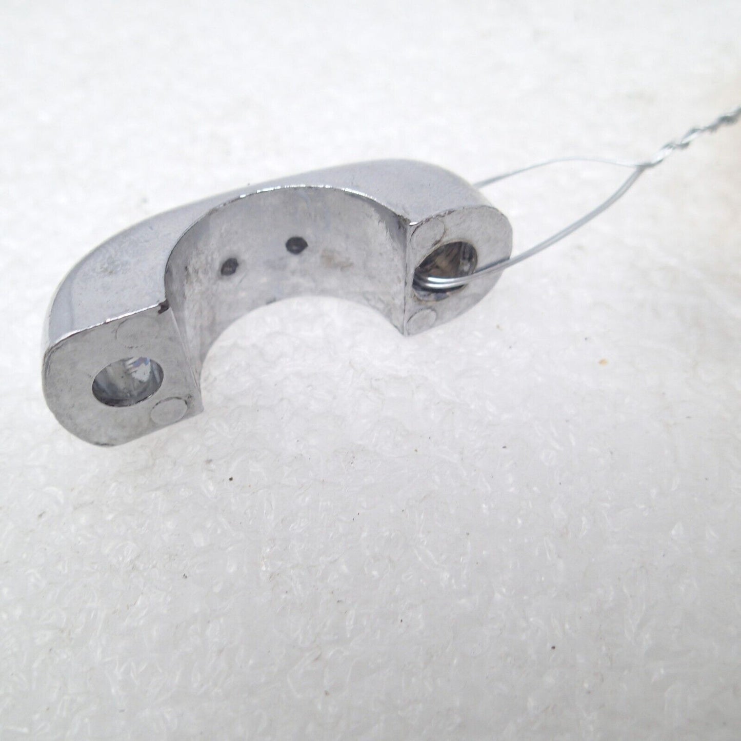 68486-82A Harley-Davidson Handlebar Turn Signal Clamp 82-84 FXR FXRS AMF USED