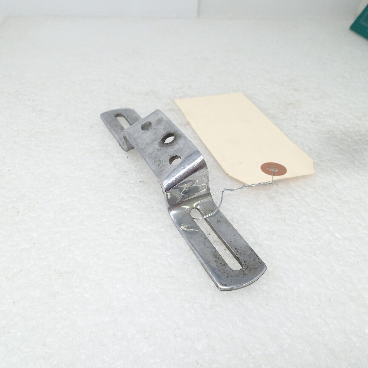 AFTERMARKET CHROME "BEEHNE" TAIL LAMP BRACKET