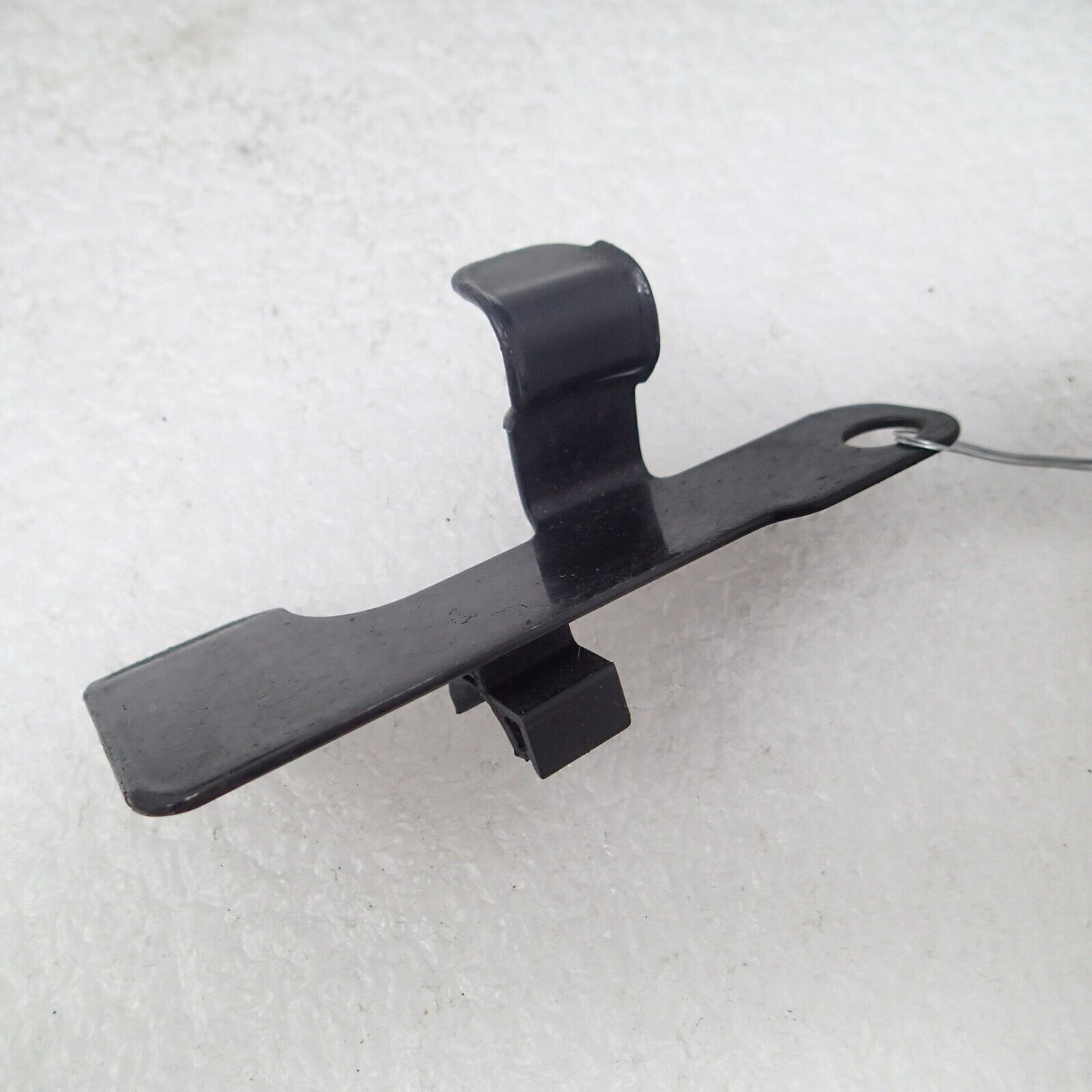 HARLEY-DAVIDSON BRACKET ENGINE HARNESS MOU 72463-00A