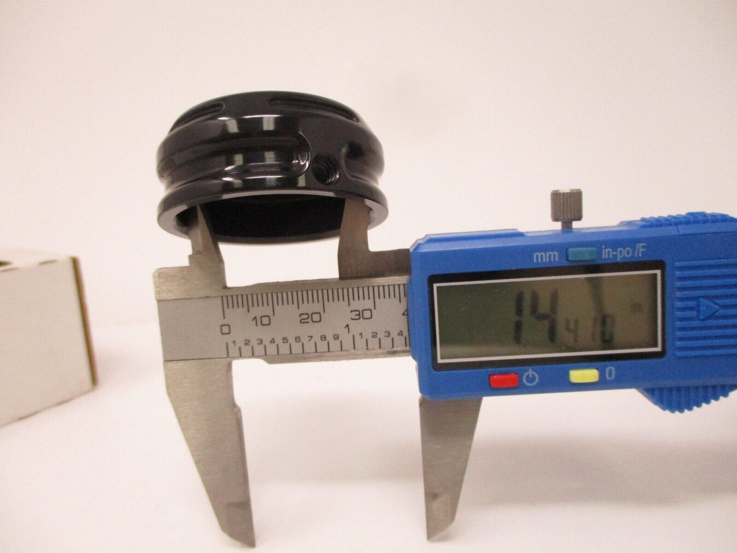 GENUINE HARLEY DAVIDSON DOMINION STEERING STEM COVER - GLOSS BLK 45700042