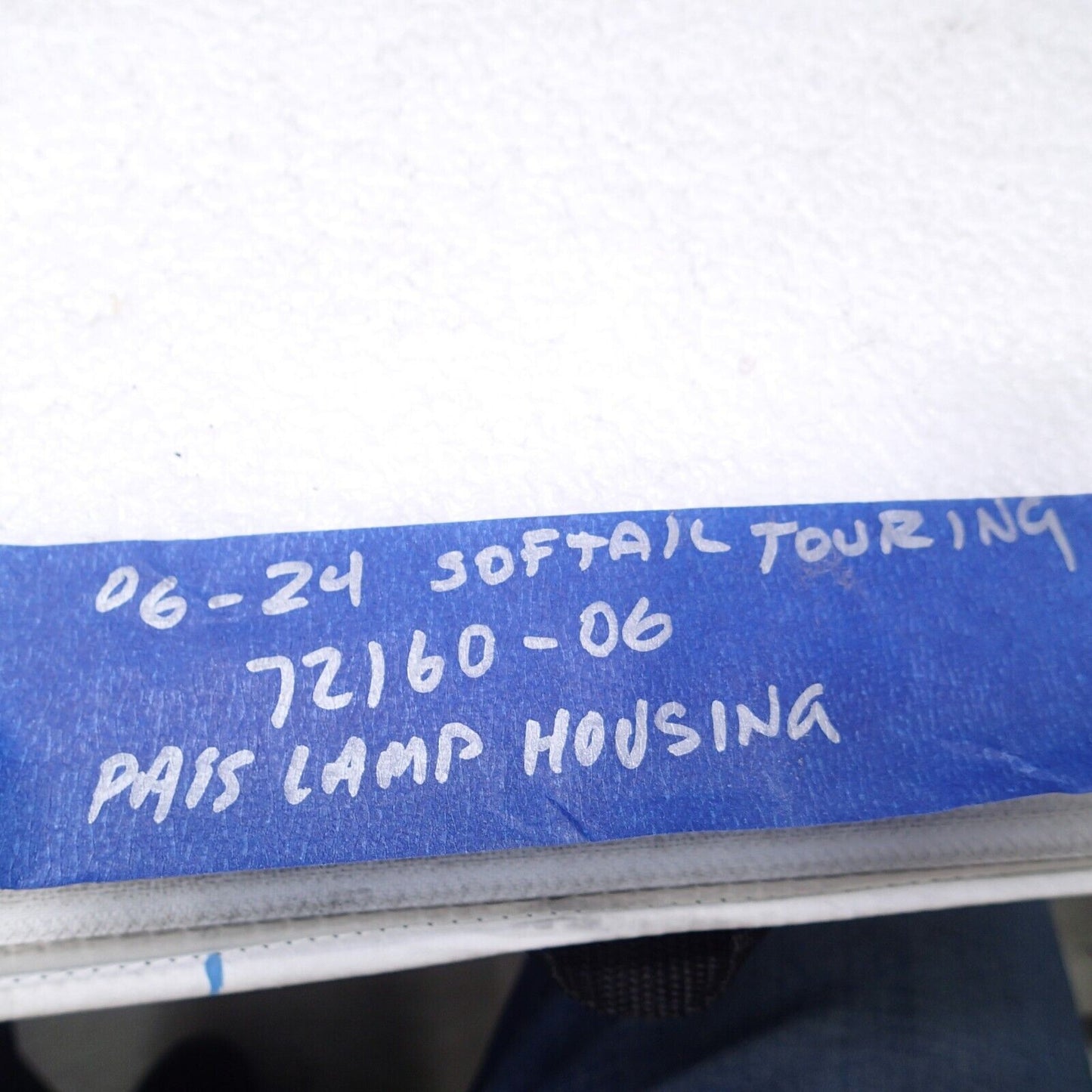 2006 Harley Softail Classic Front Left Fog Light Housing Shell Bucket 72160-06