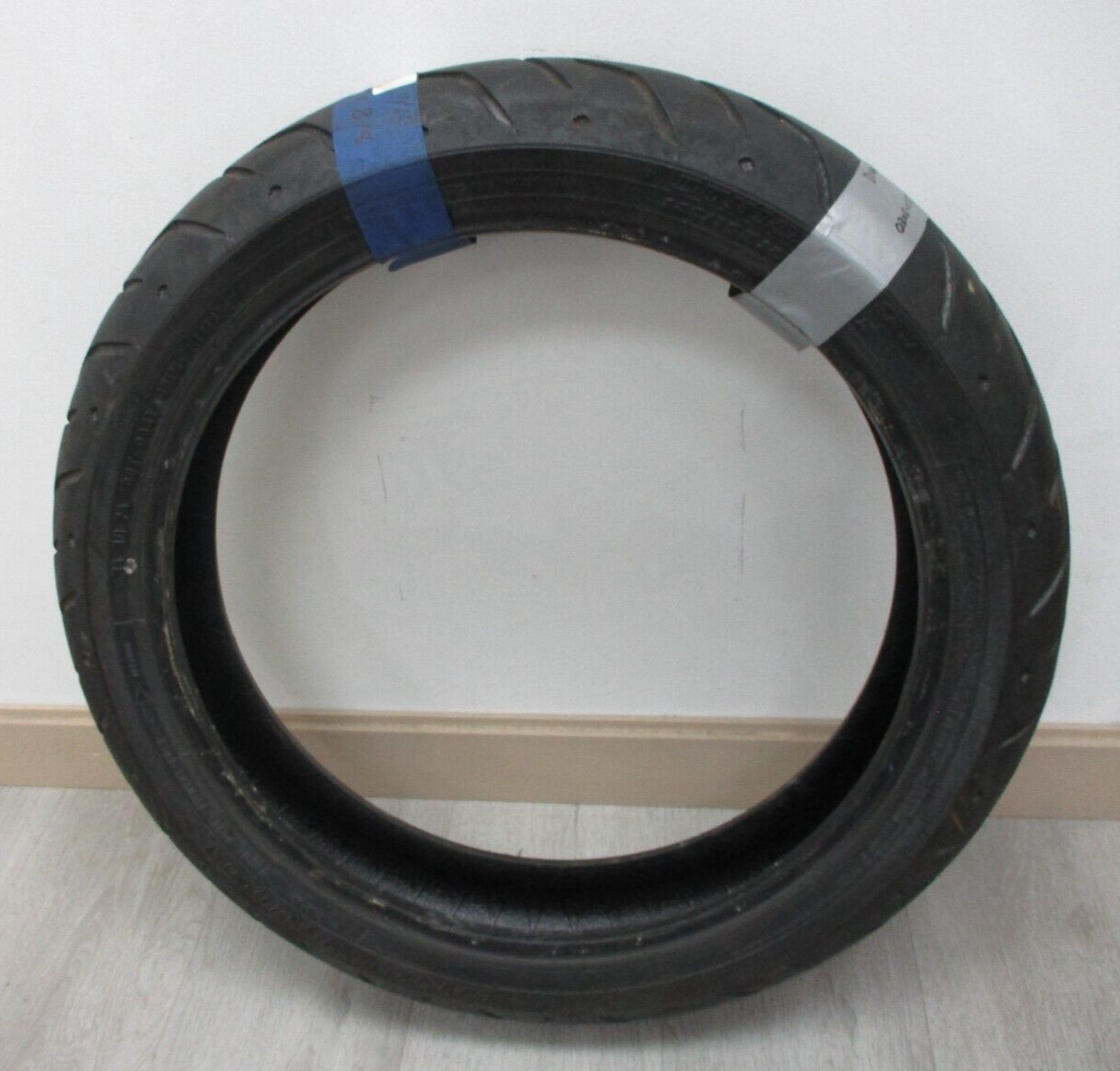 USED!! DUNLOP D408F 130/70 B18 MC 63H 2319 FRONT TIRE USED USED !!!