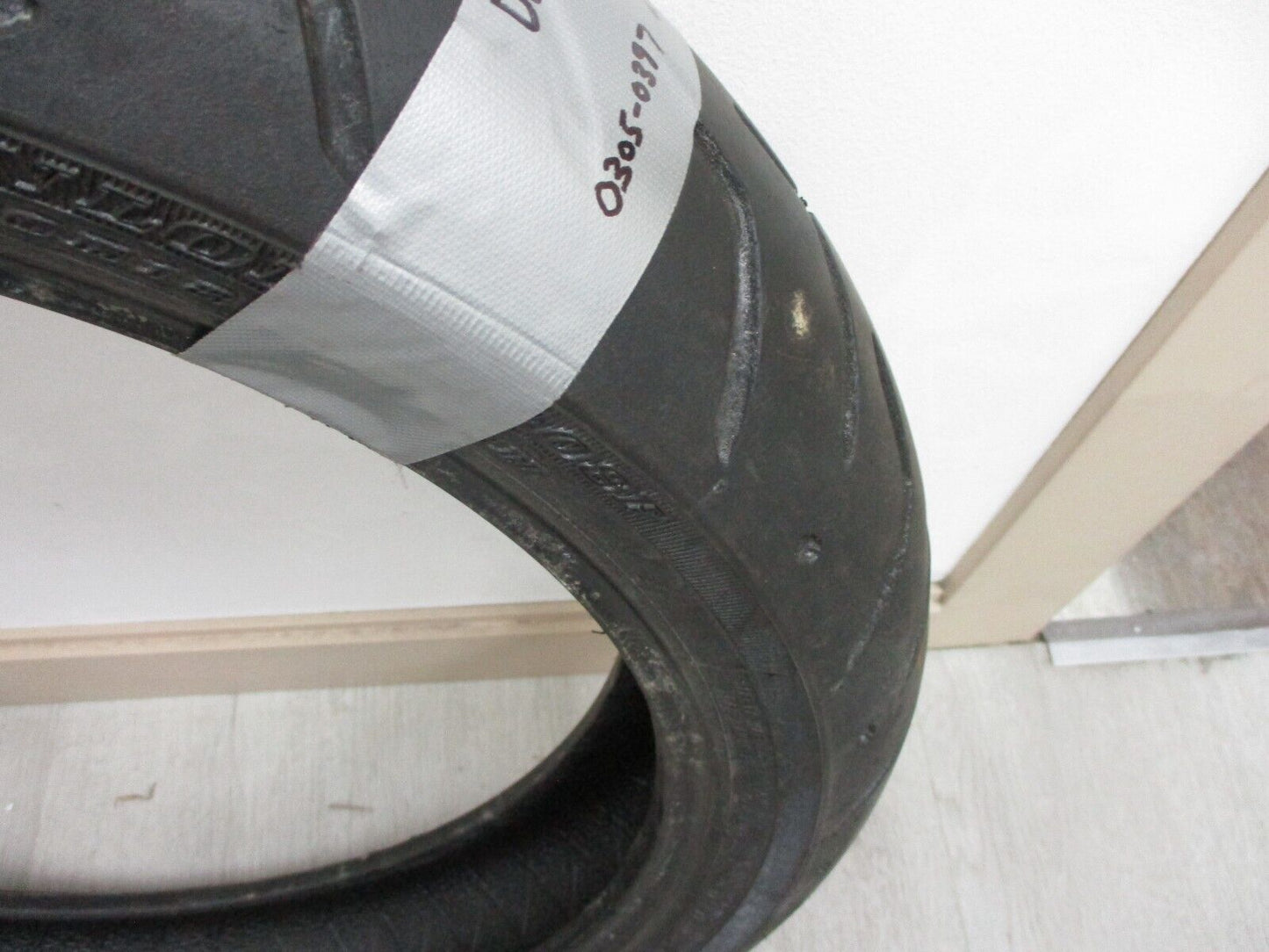 USED!! DUNLOP D408F 130/70 B18 MC 63H 2319 FRONT TIRE USED USED !!!