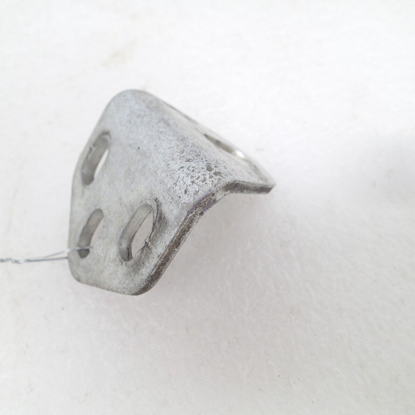 Harley Softail Heritage Classic Fat Boy Top Motor Engine Mount Bracket 16247-00