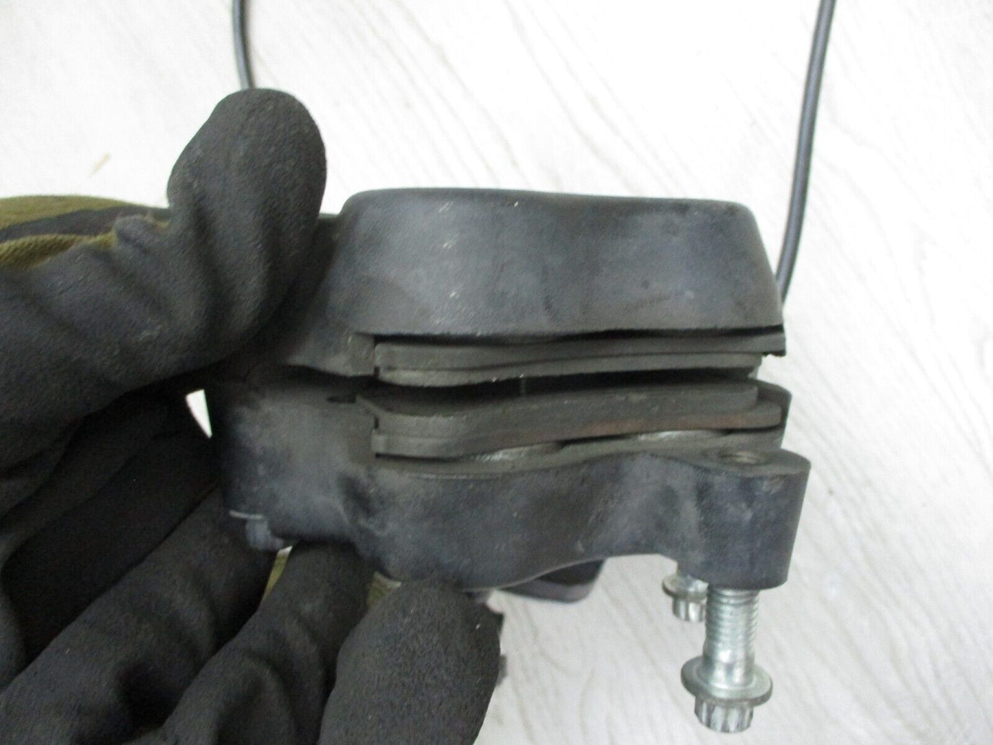 Harley-Davidson 2013 Dyna Street Bob Front Brake Assembly Caliper Master CyL