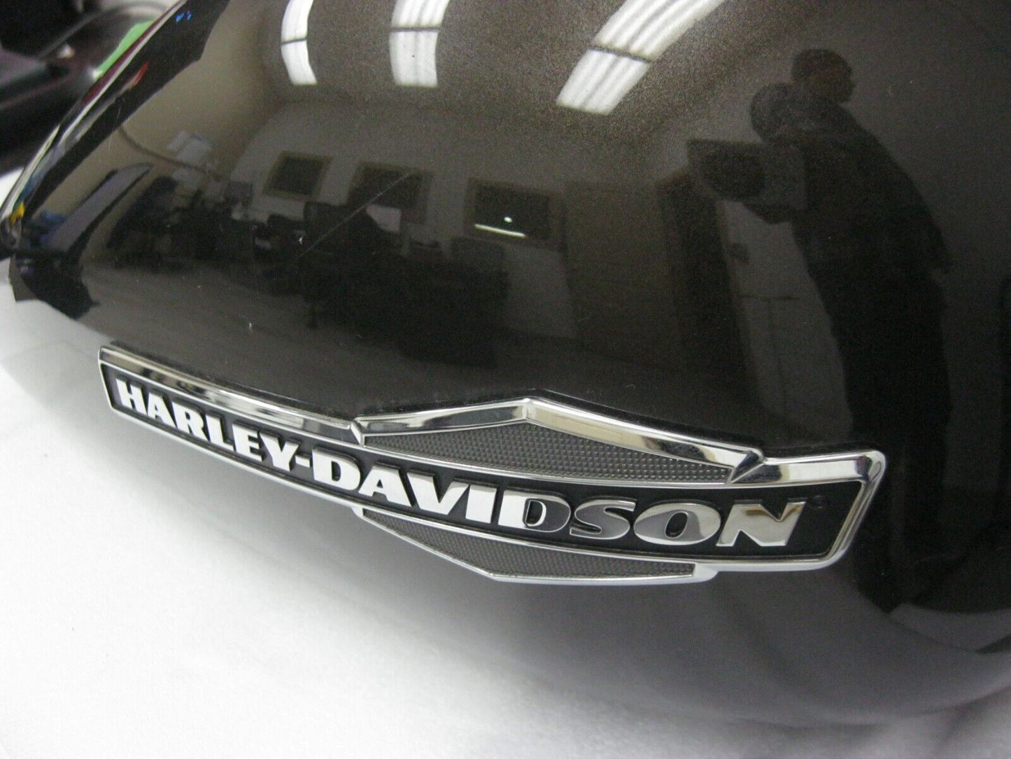 Harley Davidson FUEL TANK GAS 09+ Touring 61356-08 Bronze?