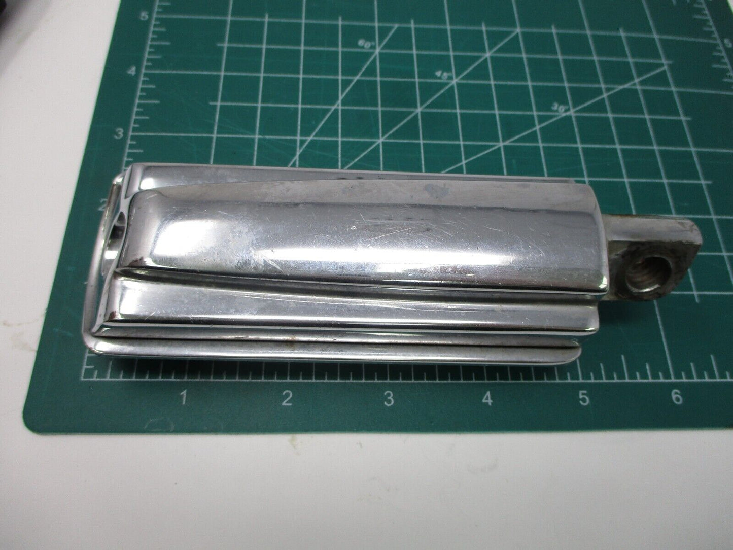 GENUINE HARLEY DAVIDSON CHROME & RUBBER BAR & SHIELD OVERSIZED FOOTPEGS 50500-03