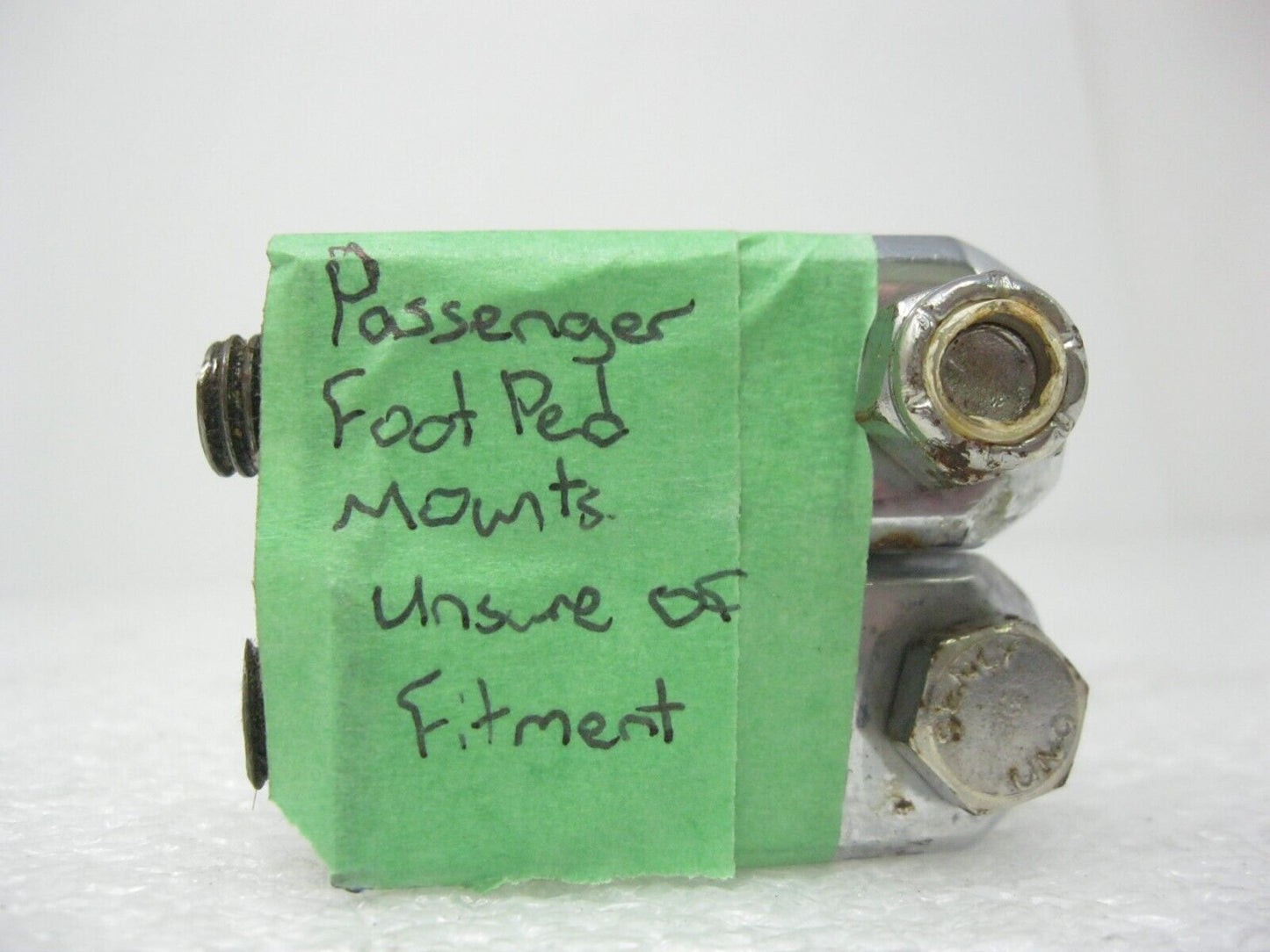 00 Harley Davidson Sportster XLH 883 Passenger Foot Peg Mount Bracket Holder