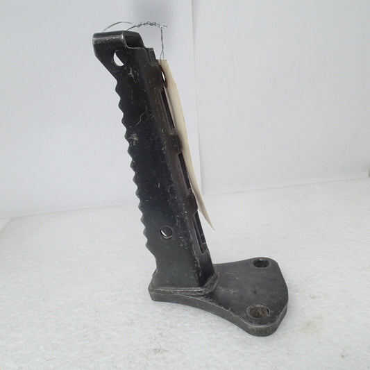 Yamaha Raptor 660 01 Foot Peg Right 5LP-27421-00-00 46362