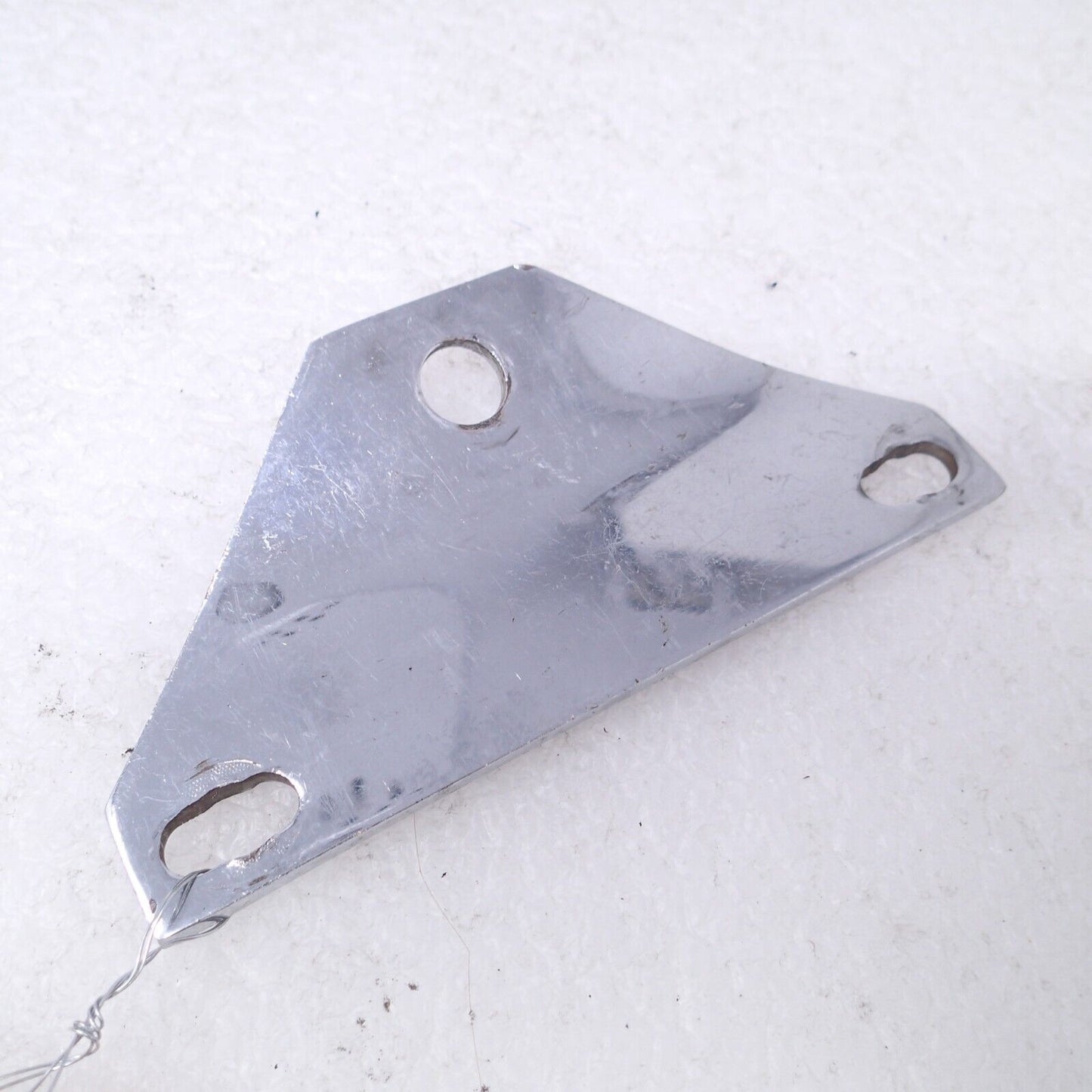 Chrome Bottom Mount Headlight Bracket For Harley 30-866 / 820-51700 / 12-519