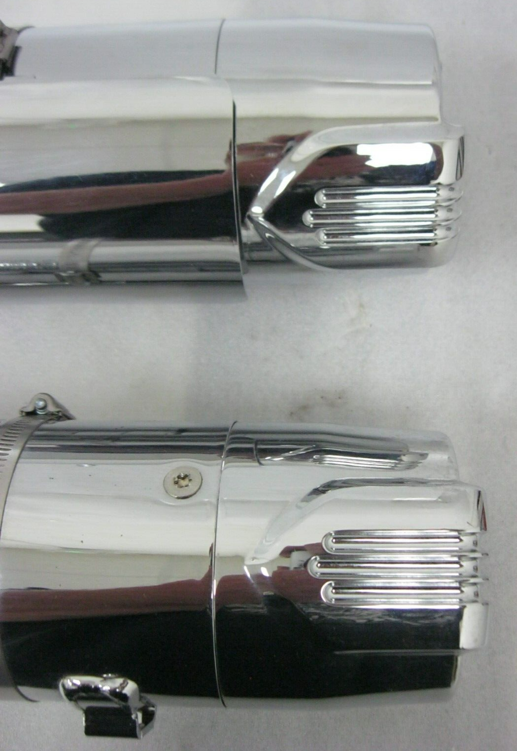 Harley-Davidson CVO 18-20 CVO Chrome Mufflers 64900731/2 & End Caps 65100162