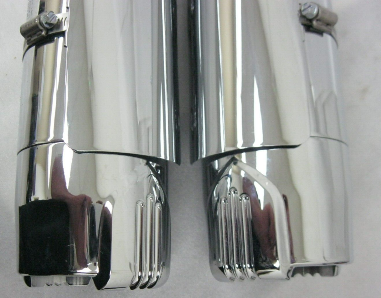 Harley-Davidson CVO 18-20 CVO Chrome Mufflers 64900731/2 & End Caps 65100162