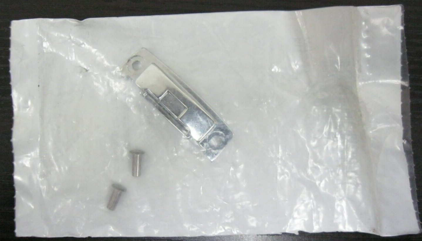 Harley-Davidson OEM 2000-2013 Tour-Pak Lid Hasp & Rivits 90705-97