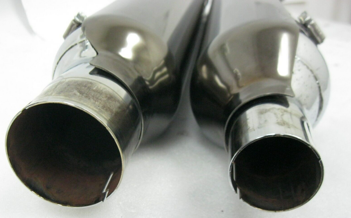 Harley-Davidson CVO M8 CVO Mufflers 64900731/2 & Smoked Satin End Caps 65100144
