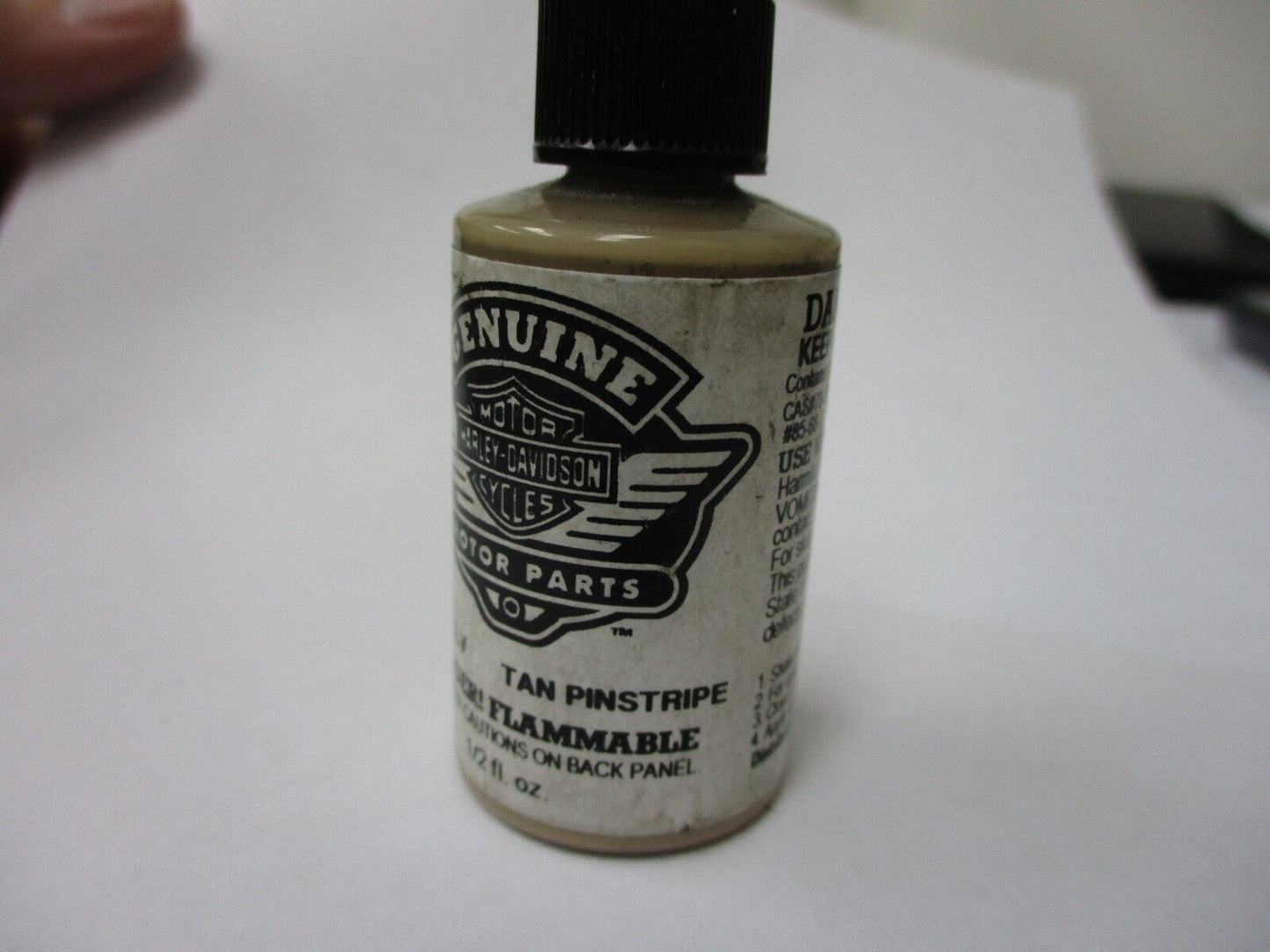 Harley-Davidson Tan Pinstripe Paint Part Number - 98601CLV