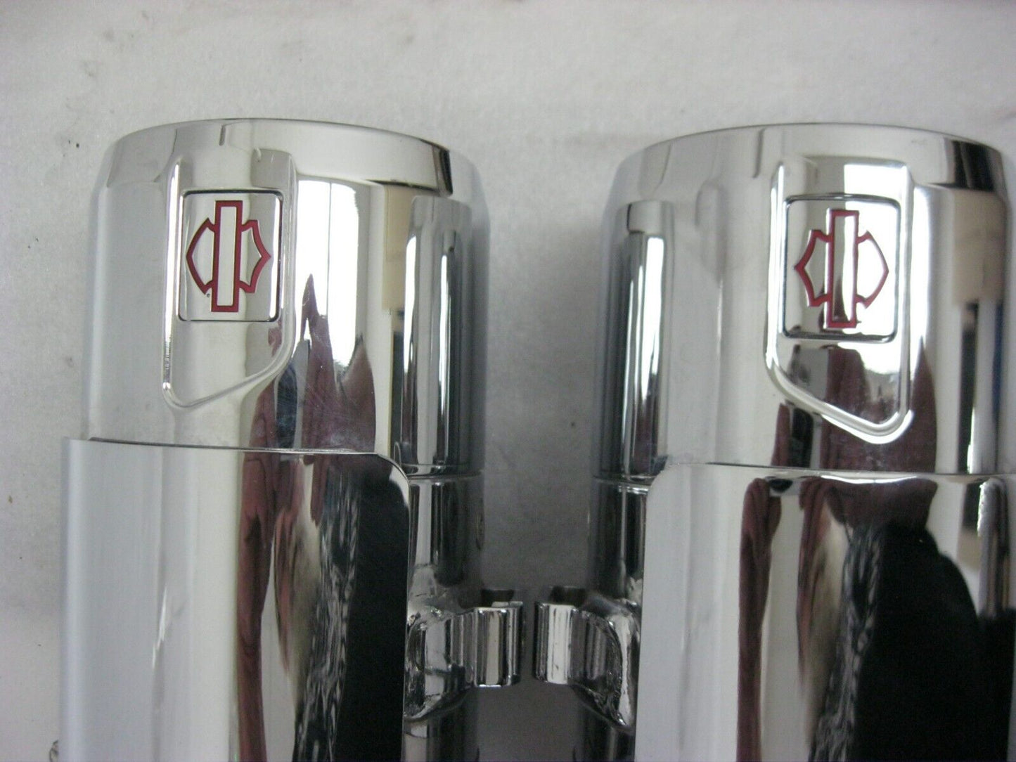 Harley-Davidson CVO 18-20 CVO Chrome Mufflers 64900731/2 & End Caps 65100170