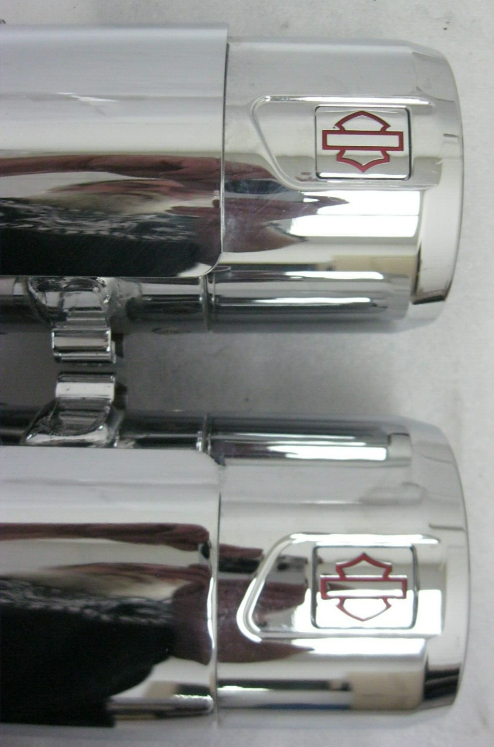 Harley-Davidson CVO 18-20 CVO Chrome Mufflers 64900731/2 & End Caps 65100170