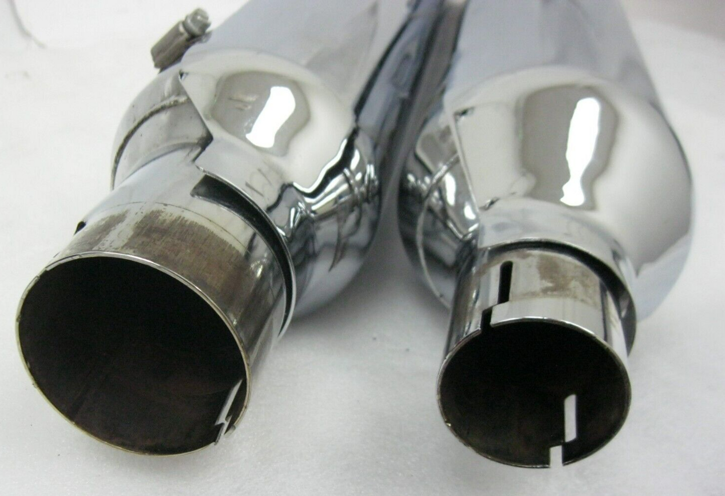 Harley-Davidson OEM 2017 CVO Chrome Mufflers 64900256/7 & End Caps 65100059